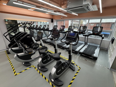 헬스장(유산소존)