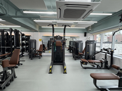 헬스장(웨이트존)